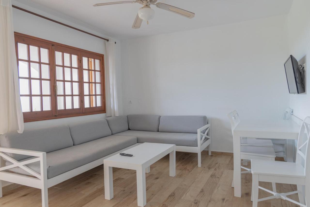 Apartamentos Son Bou Gardens By Menorcarentals Extérieur photo